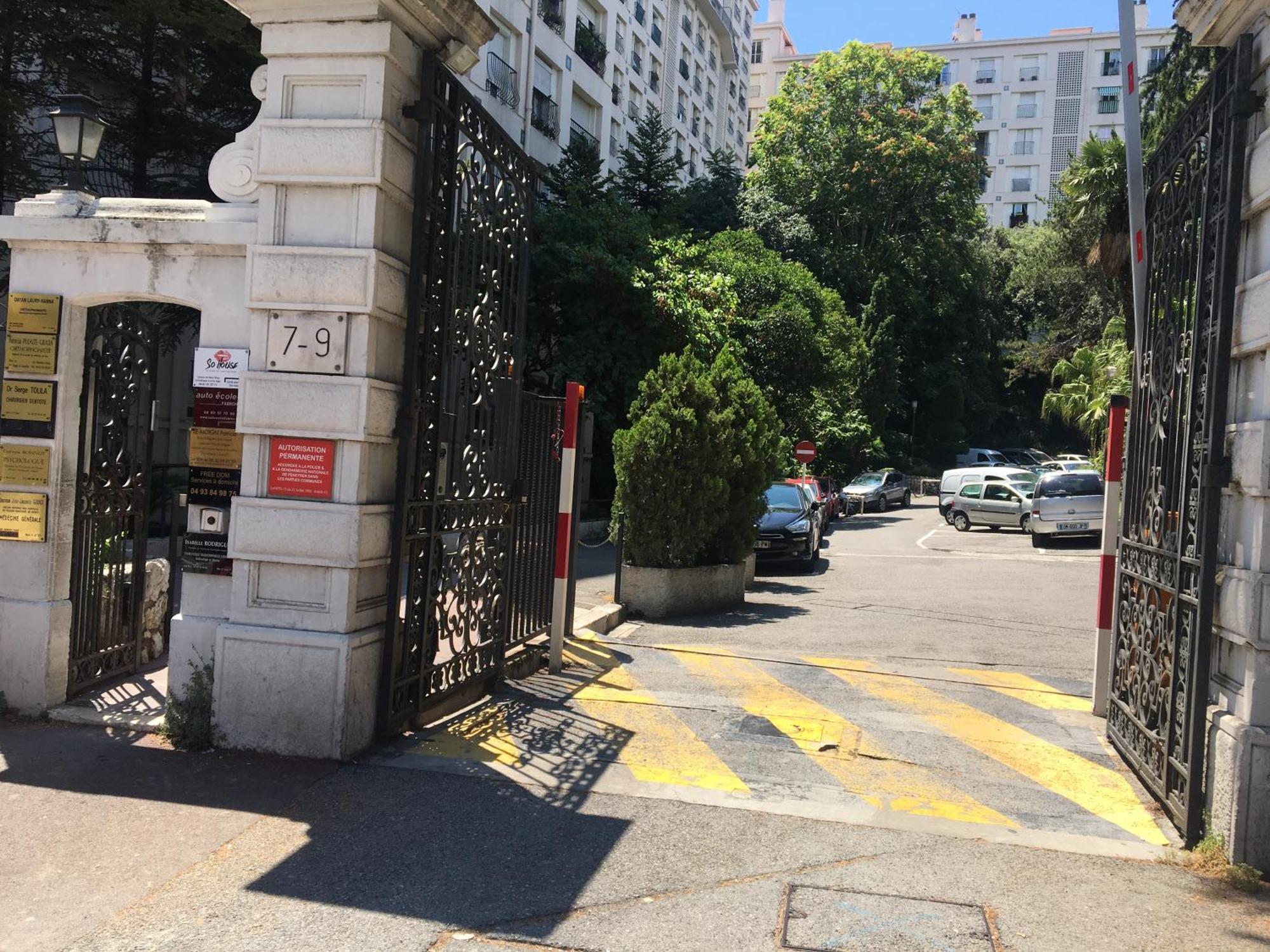 Lovely Riviera Apartment ニース エクステリア 写真