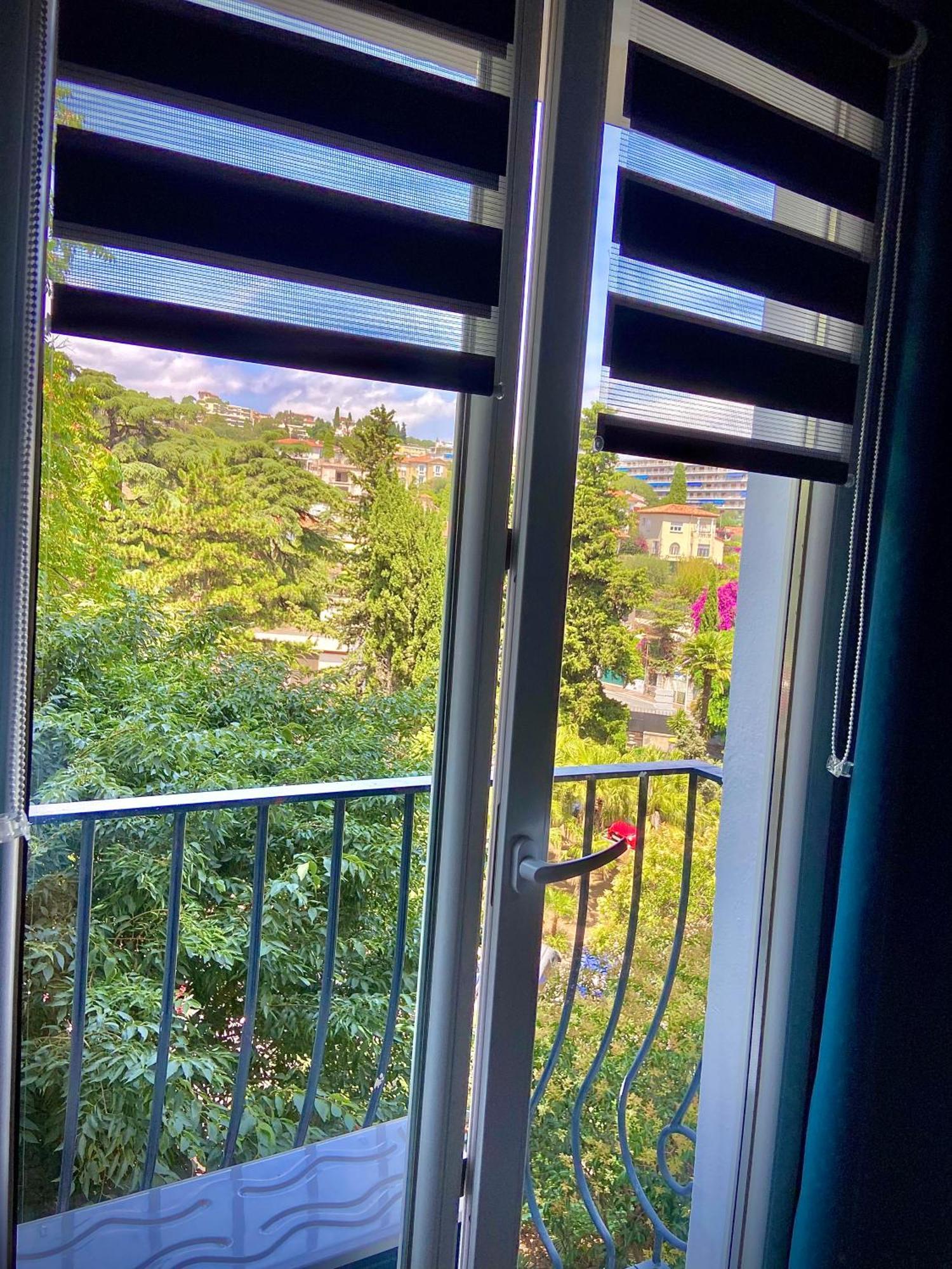 Lovely Riviera Apartment ニース エクステリア 写真