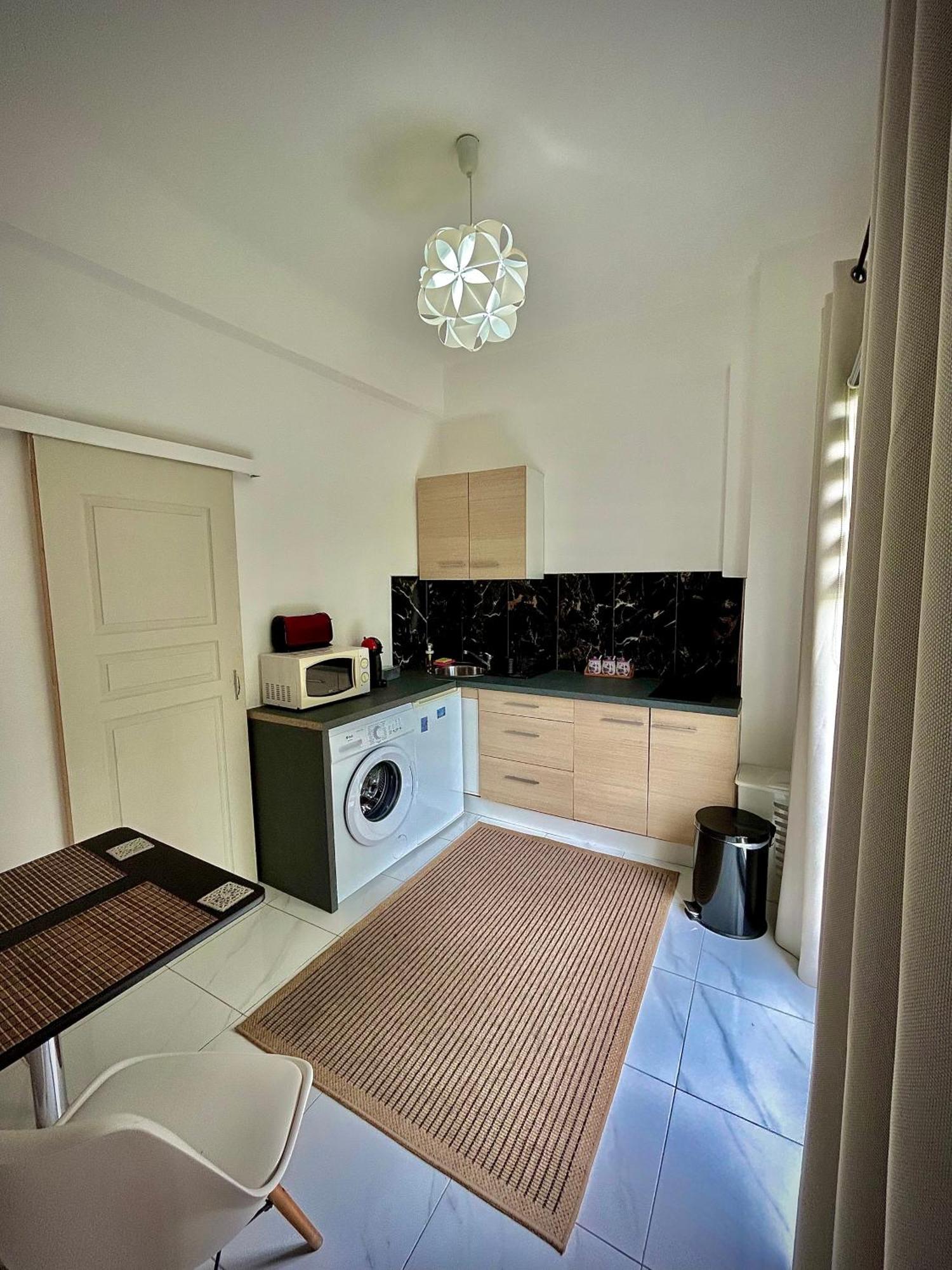 Lovely Riviera Apartment ニース エクステリア 写真